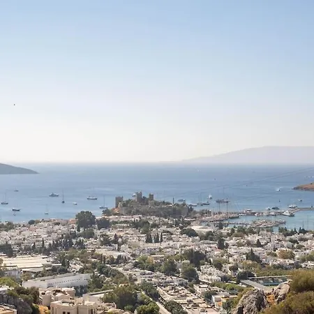 Burcu Residence, Magnificent Sea View, Cozy, Free Otopark, Free Wifi * Bodrum