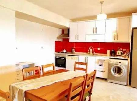 Burcu Residence, Magnificent Sea View, Cozy, Free Otopark, Free Wifi شقة *