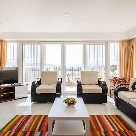 Burcu Residence, Magnificent Sea View, Cozy, Free Otopark, Free Wifi アパート ボドルム