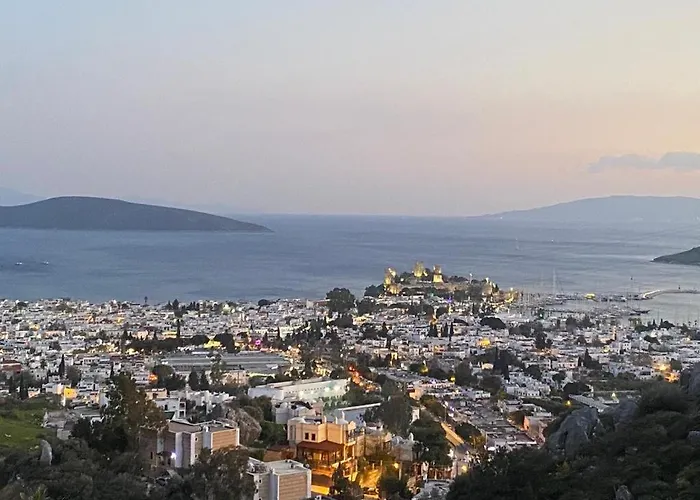 Daire Burcu Residence, Magnificent Sea View, Cozy, Free Otopark, Free Wifi Bodrum