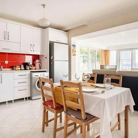 Burcu Residence, Magnificent Sea View, Cozy, Free Otopark, Free Wifi *
