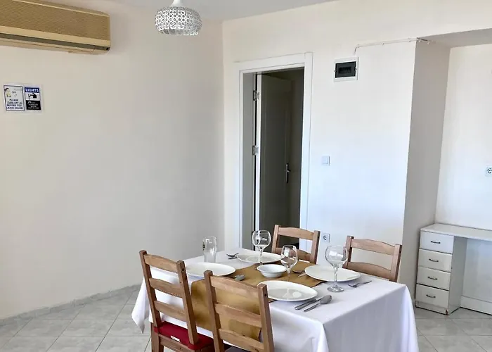 Burcu Residence, Magnificent Sea View, Cozy, Free Otopark, Free Wifi דירה בודרום